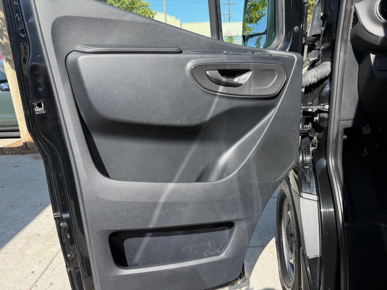 Used 2022 Mercedes-Benz Sprinter 2500 image 18