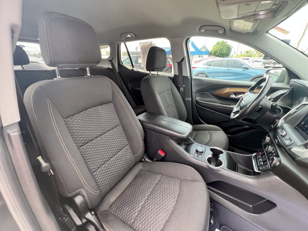Used 2020 GMC Terrain SLE w/ Driver Convenience Package FWD image 32