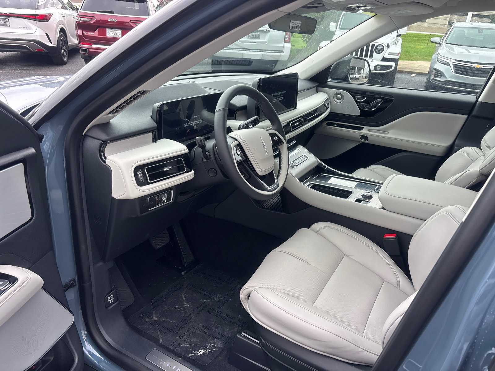 New 2027 Lincoln Aviator Reserve AWD/4WD image 22