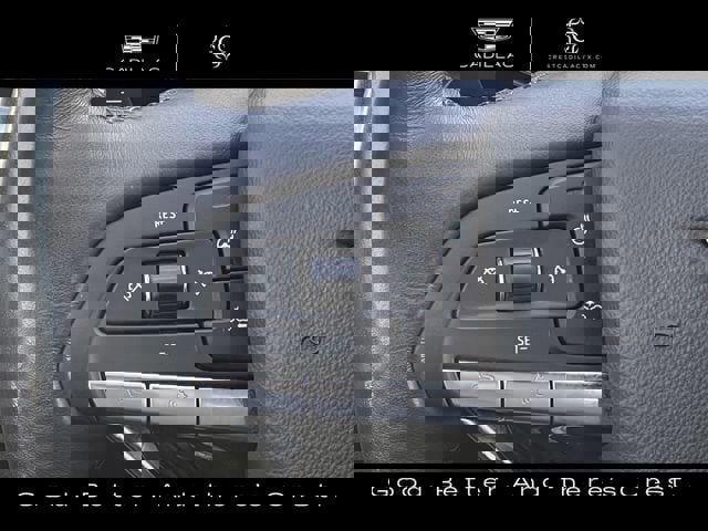 Certified 2024 Cadillac XT6 Premium Luxury w/ LPO, Floor Liner Package image 17