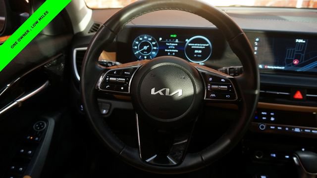 Used 2025 Kia Seltos EX w/ EX Sunroof Package FWD image 12