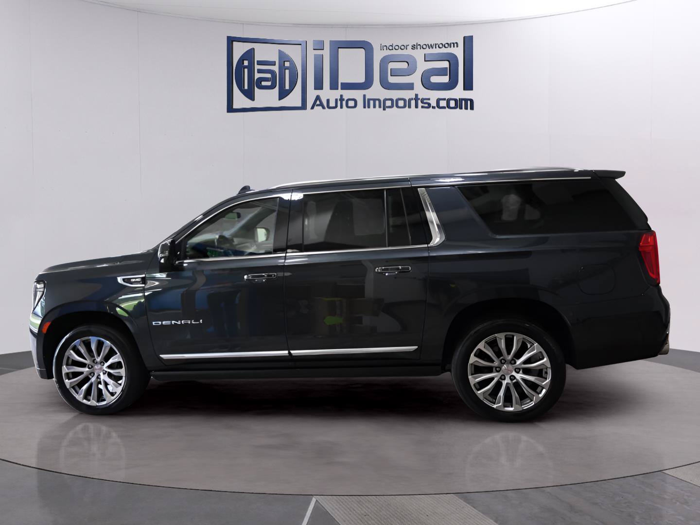 Used 2022 GMC Yukon XL Denali AWD/4WD image 2