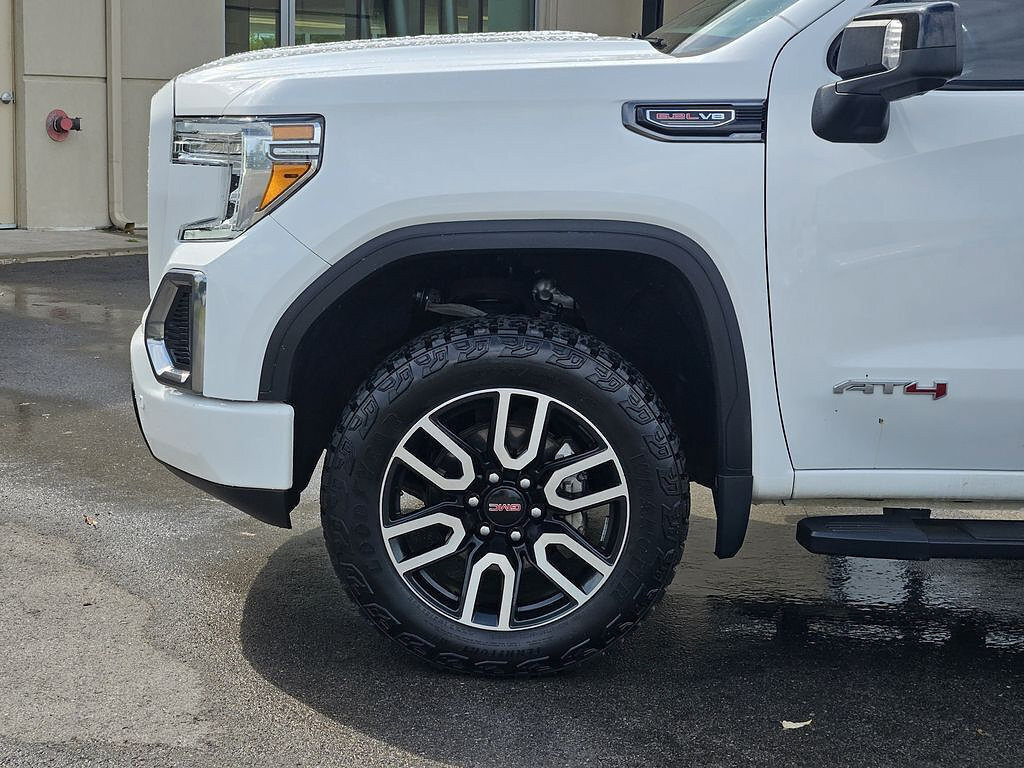 Used 2021 GMC Sierra 1500 AT4 w/ AT4 Value Package AWD/4WD image 6