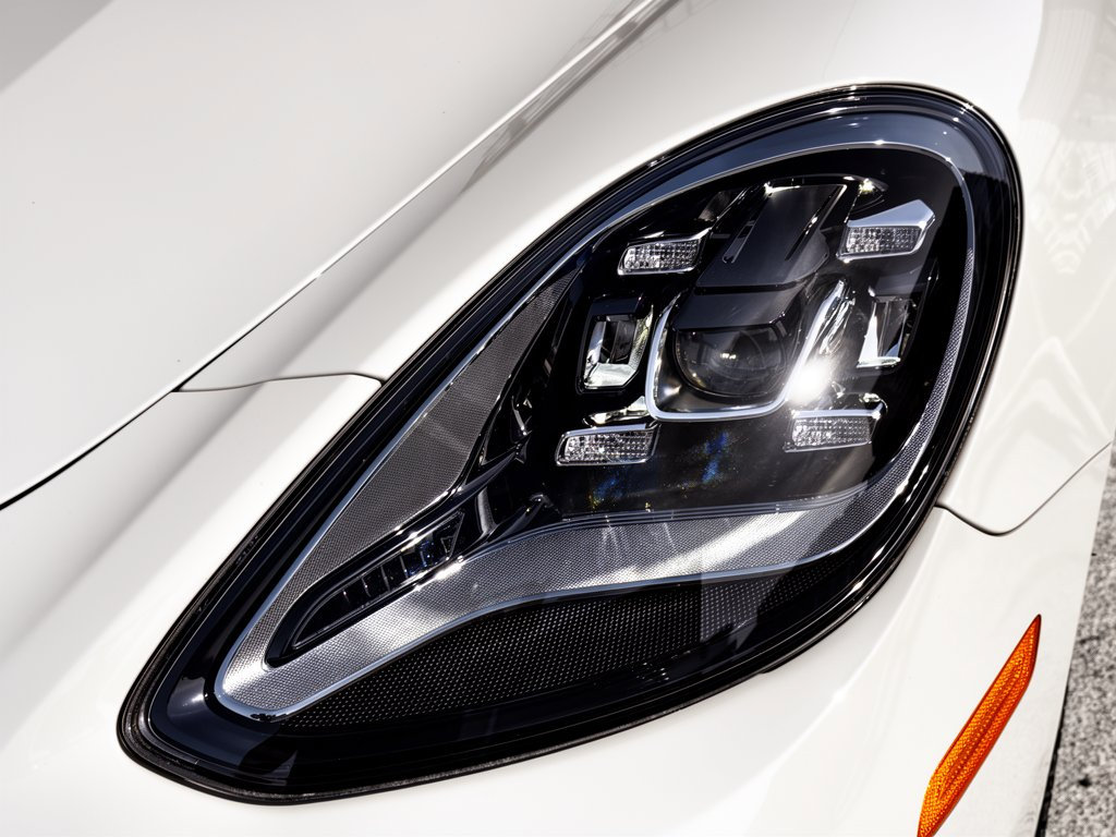 Certified 2023 Porsche Panamera 4 AWD/4WD image 12