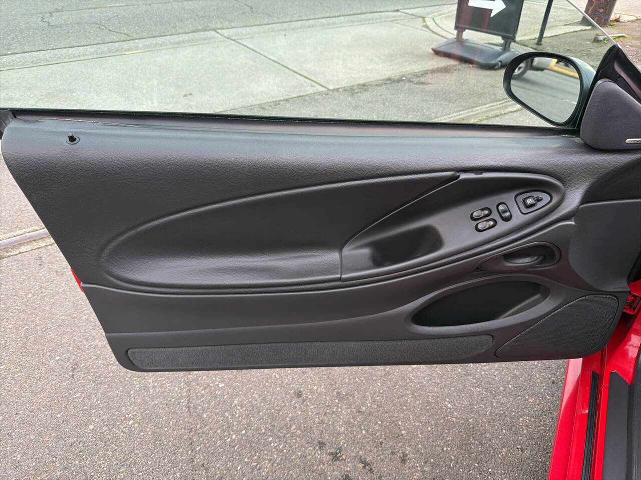 Used 2004 Ford Mustang Mach 1 image 28