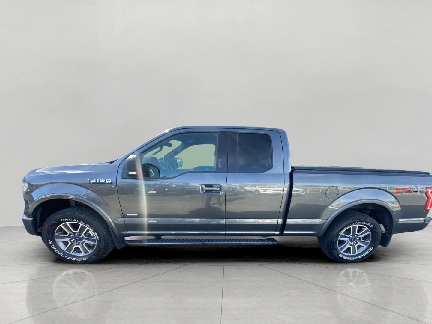 Certified 2017 Ford F150 XLT w/ Equipment Group 301A Mid AWD/4WD image 5
