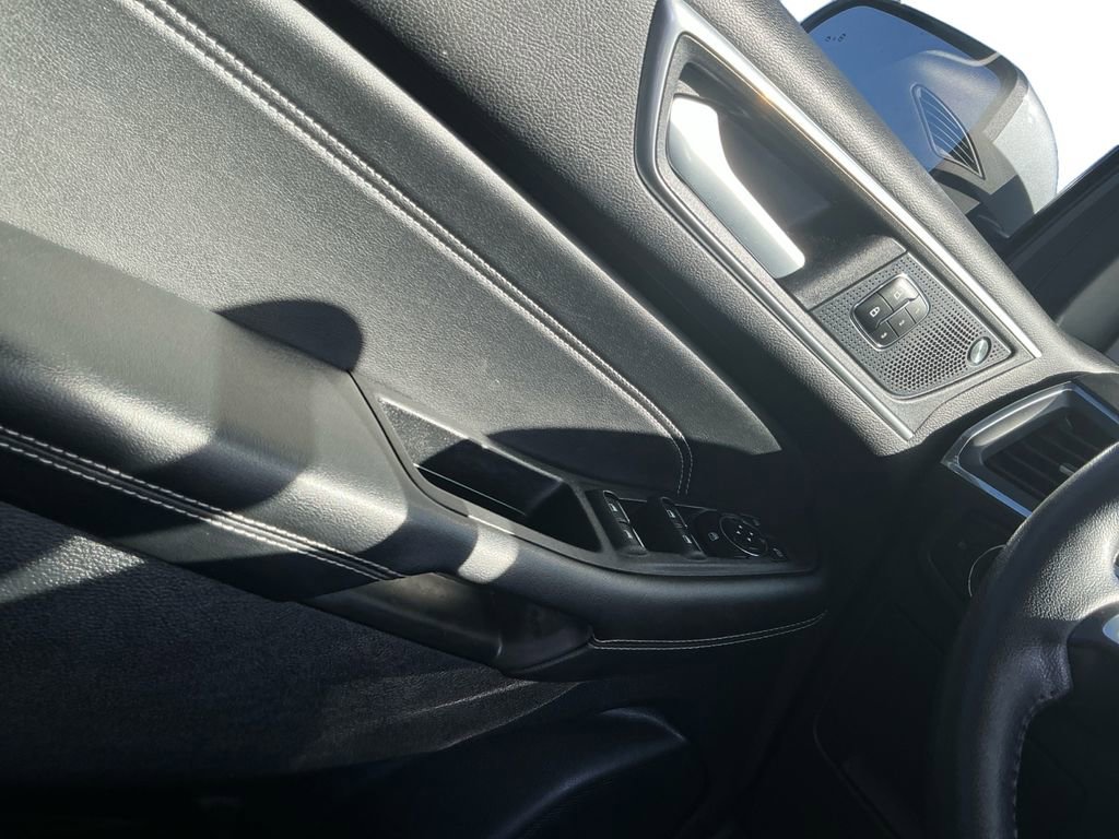 Used 2023 Ford Edge Titanium image 19