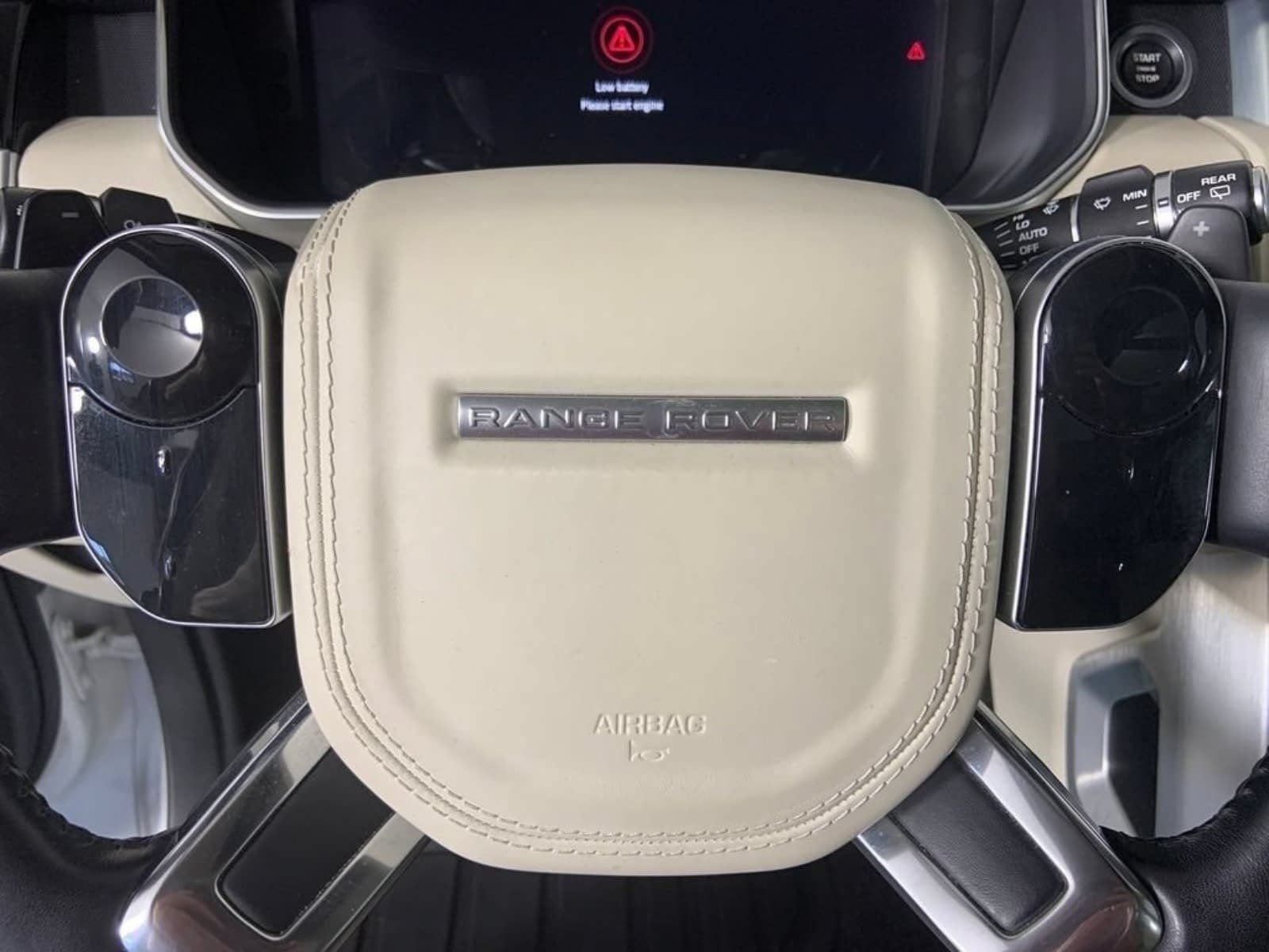 Used 2019 Land Rover Range Rover HSE AWD/4WD image 32