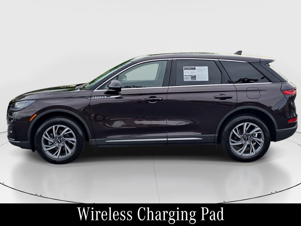 Used 2023 Lincoln Corsair AWD w/ Equipment Group 101A image 9