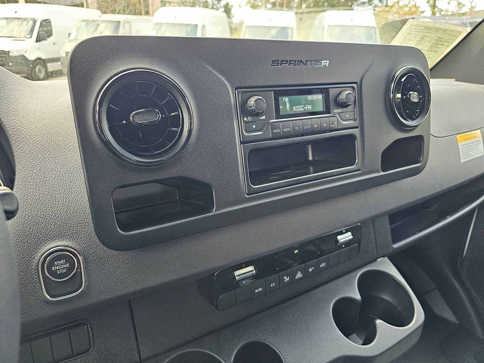 Used 2024 Mercedes-Benz Sprinter 3500 image 24