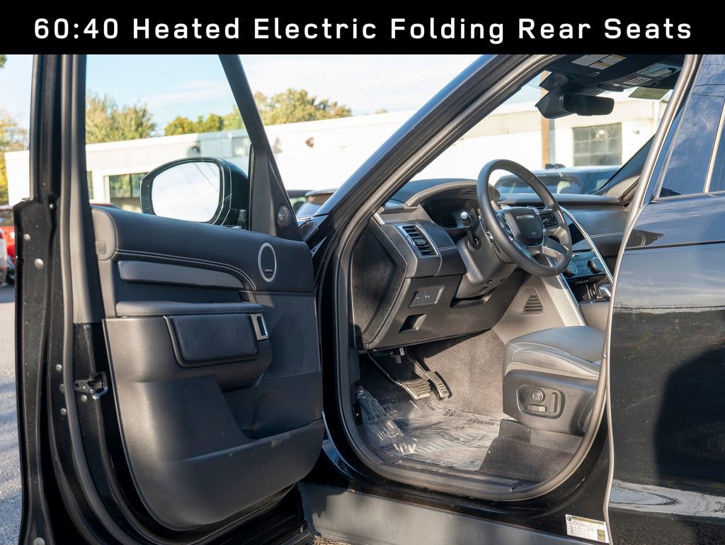 Certified 2024 Land Rover Discovery Dynamic SE image 11