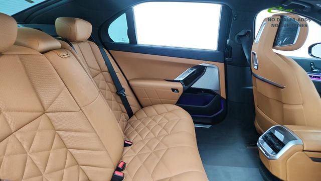 Used 2023 BMW 740i RWD image 24