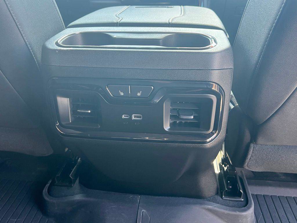 Used 2024 GMC Sierra 2500 AT4 w/ AT4 Preferred Package image 24