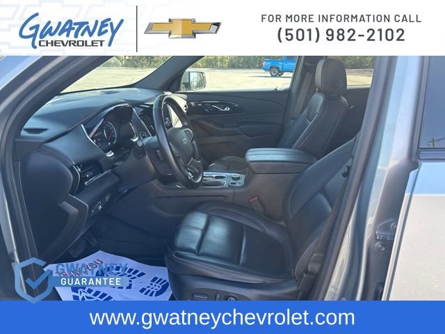 Used 2023 Chevrolet Traverse RS w/ LPO, Floor Liner Package FWD image 31