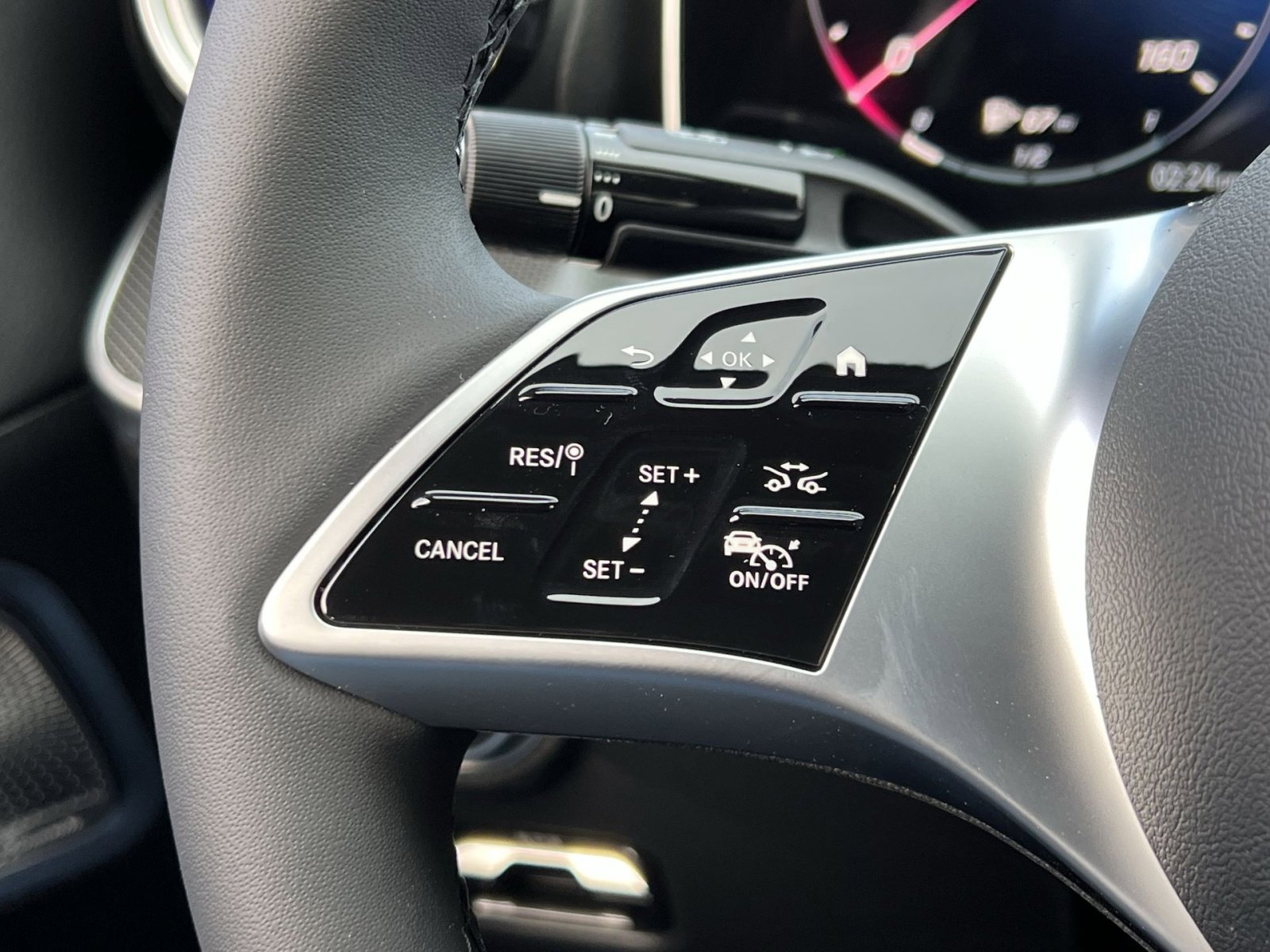 New 2026 Mercedes-Benz C 300 4MATIC Sedan image 30