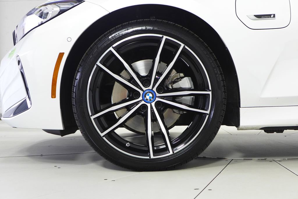 Certified 2023 BMW 330e w/ M Sport Package RWD image 5