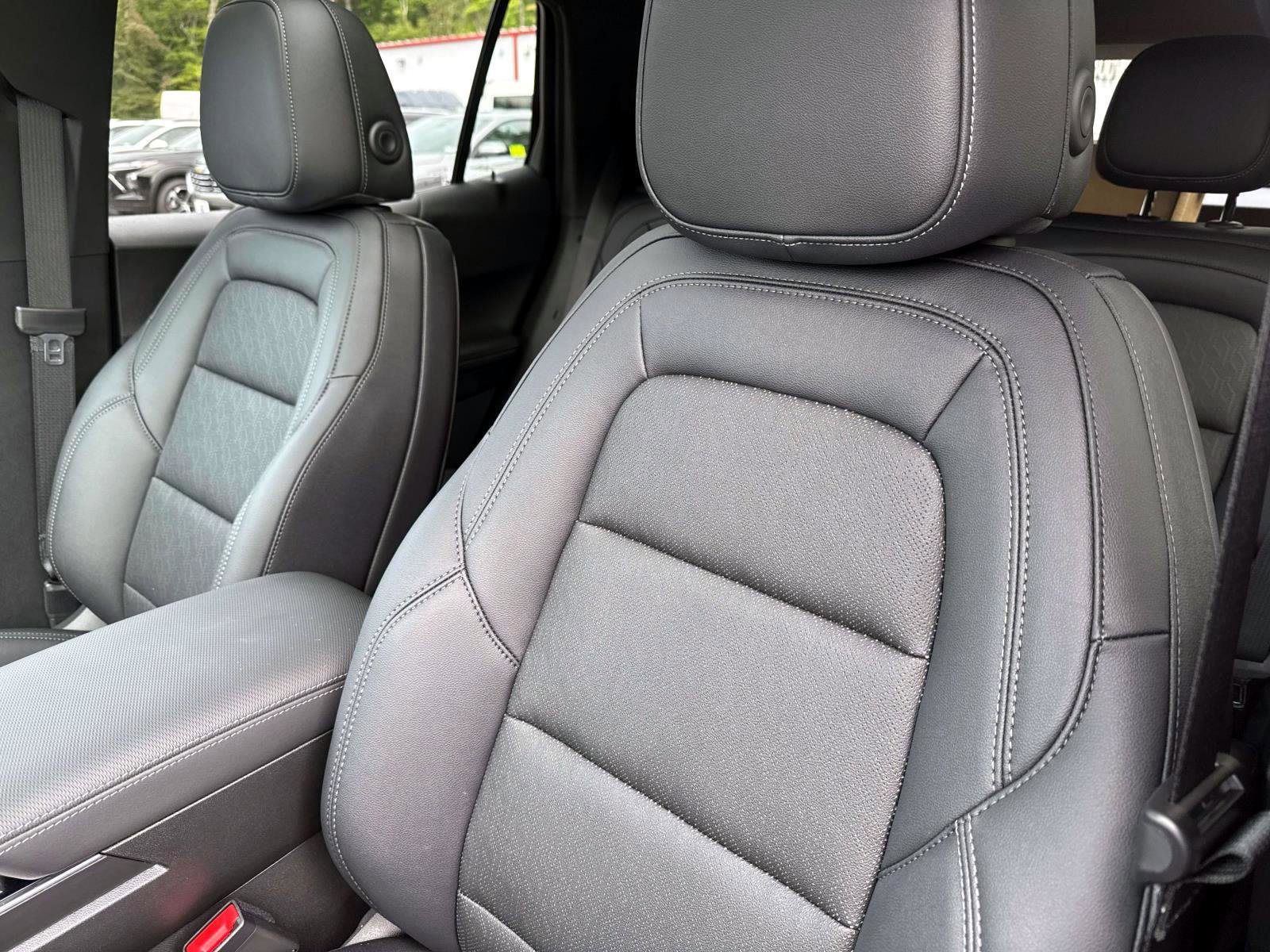 New 2026 Chevrolet Equinox LT w/ Convenience Package II image 18