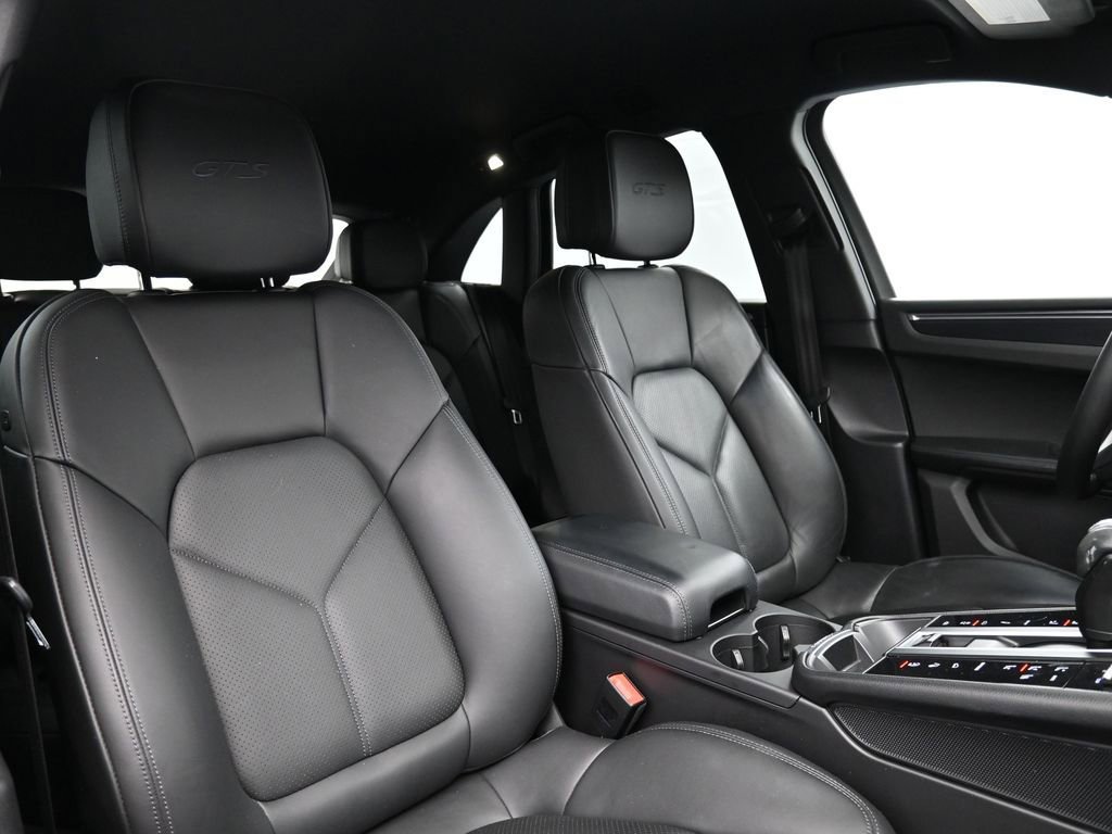 Certified 2022 Porsche Macan GTS AWD/4WD image 34