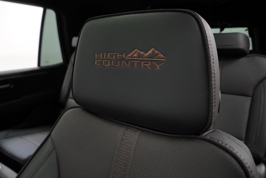 New 2026 Chevrolet Tahoe High Country AWD/4WD image 14