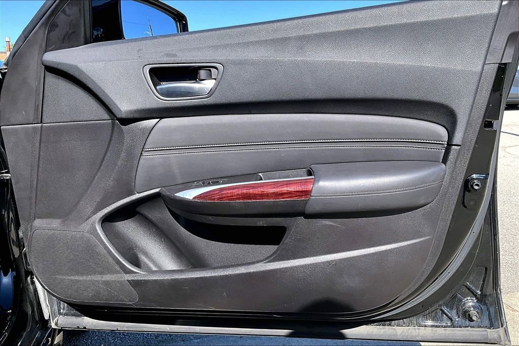 Used 2016 Acura TLX FWD image 21