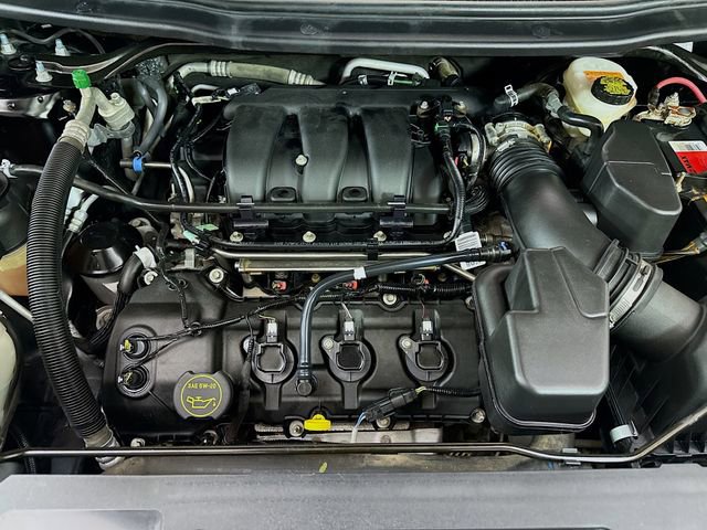 Used 2019 Ford Explorer XLT w/ Equipment Group 202A image 31