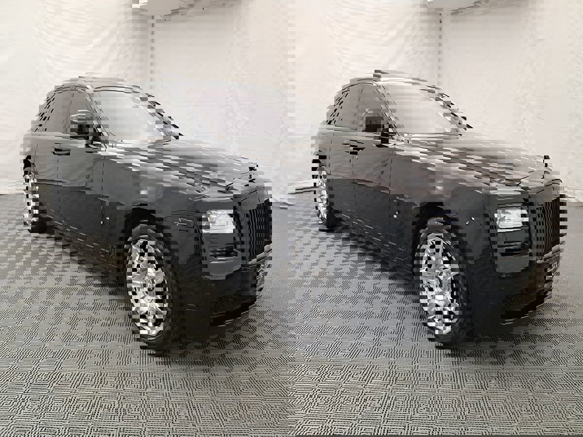 Used 2011 Rolls-Royce Ghost image 2