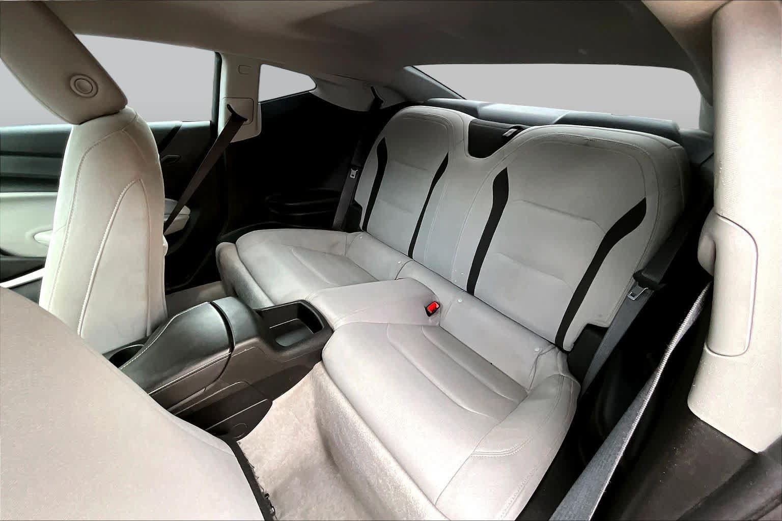 Used 2023 Chevrolet Camaro LT RWD image 21