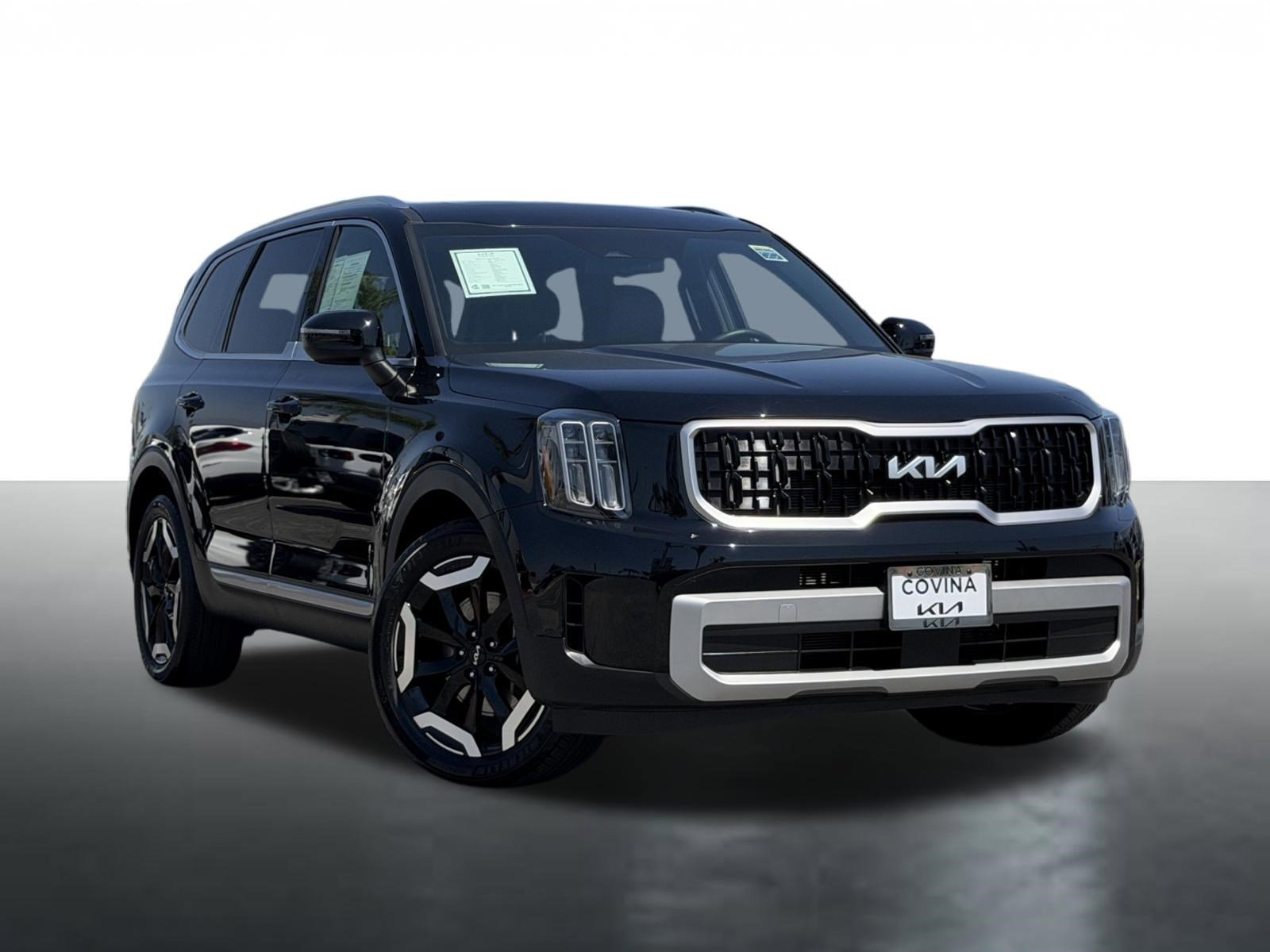Used 2023 Kia Telluride EX w/ EX Captain's Chair Package