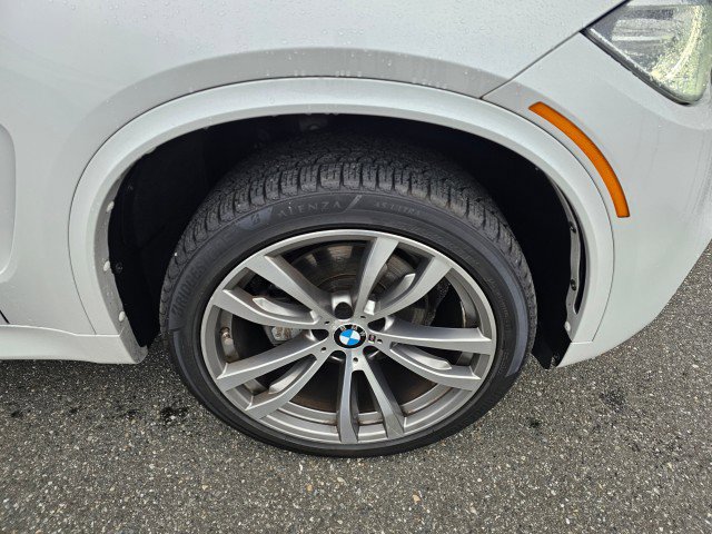 Used 2014 BMW X5 xDrive35i w/ M Sport image 12