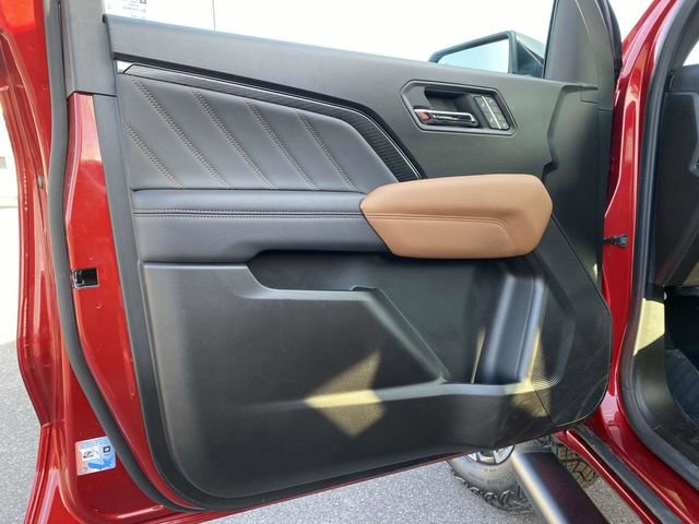 Used 2024 GMC Canyon AT4 w/ AT4 Premium Package image 18