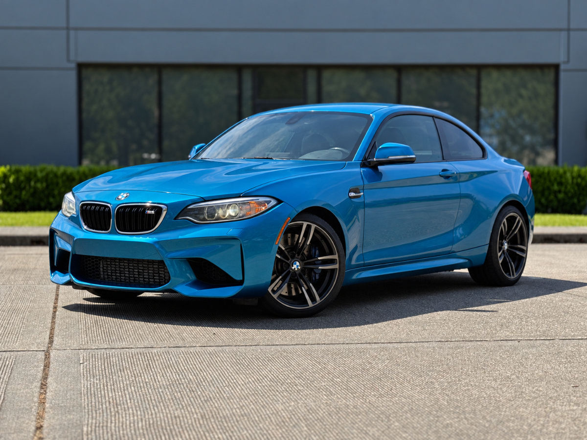 Used 2017 BMW M2 RWD image 40