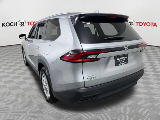 Used 2025 Toyota Grand Highlander AWD image 6