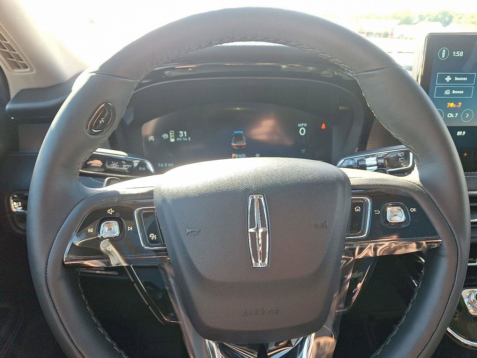 New 2026 Lincoln Corsair Reserve w/ Jet Appearance Package image 13