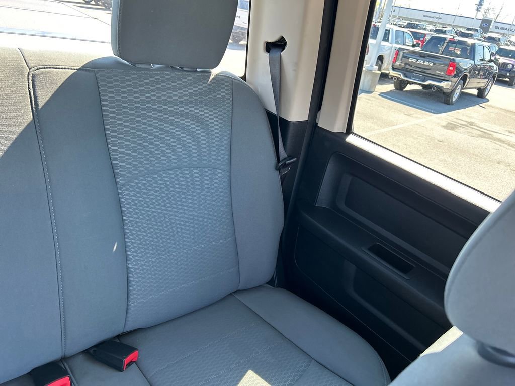 Used 2015 RAM 2500 Tradesman w/ Chrome Appearance Group image 15