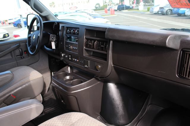 Used 2020 Chevrolet Express 3500 LT w/ LT Preferred Equipment Group RWD image 27