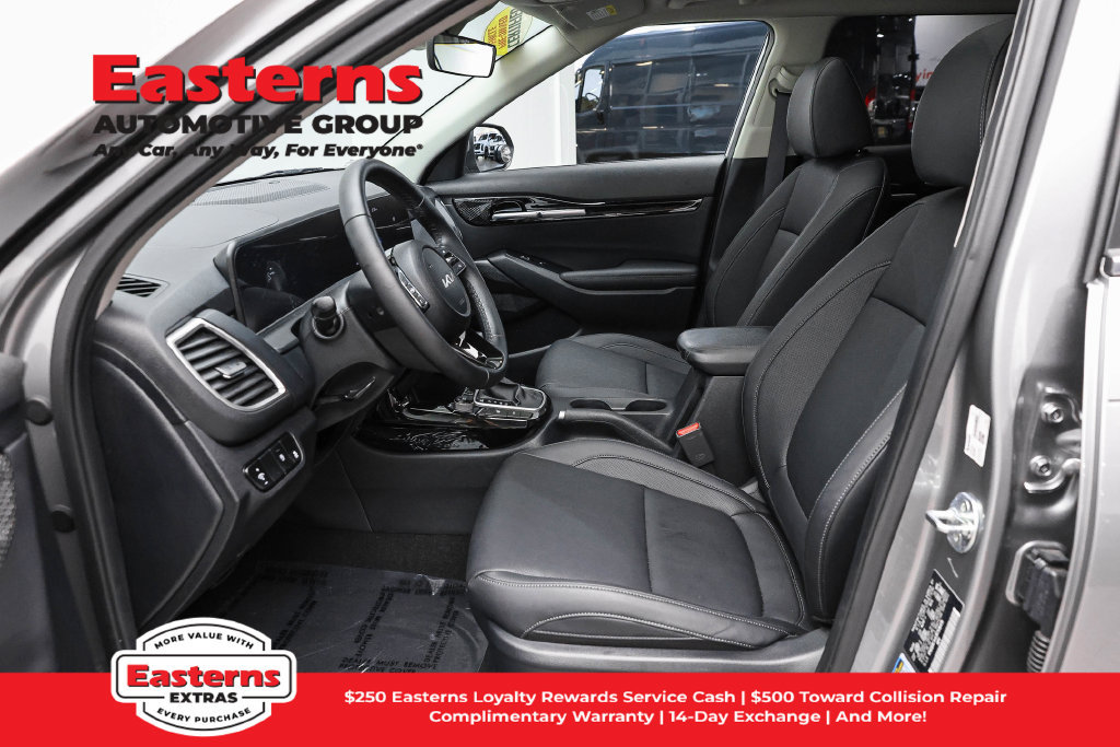 Used 2024 Kia Seltos EX AWD/4WD image 15