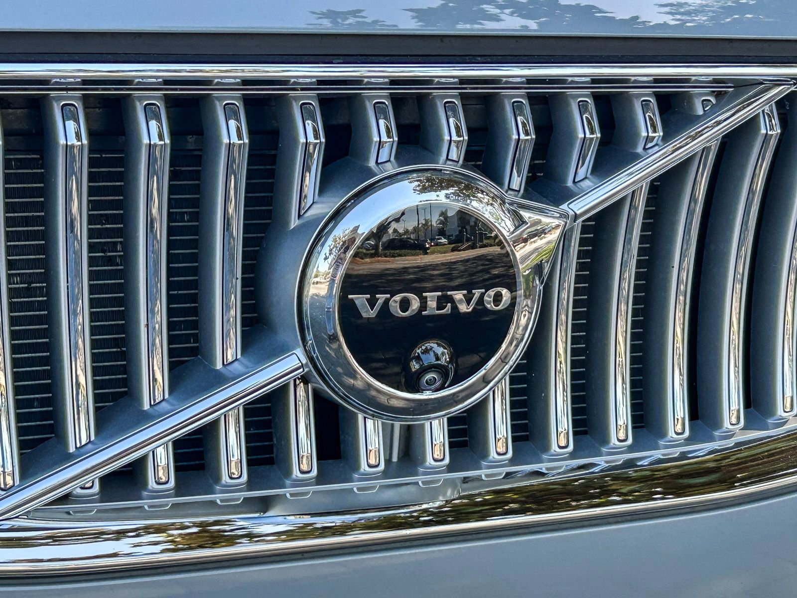 Used 2025 Volvo XC90 T8 Plus w/ Protection Package Premier AWD/4WD image 5