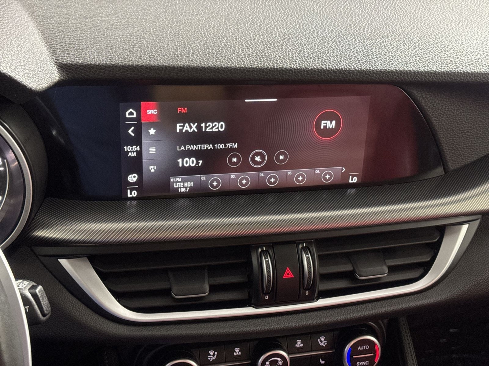 Used 2023 Alfa Romeo Stelvio Veloce AWD/4WD image 18