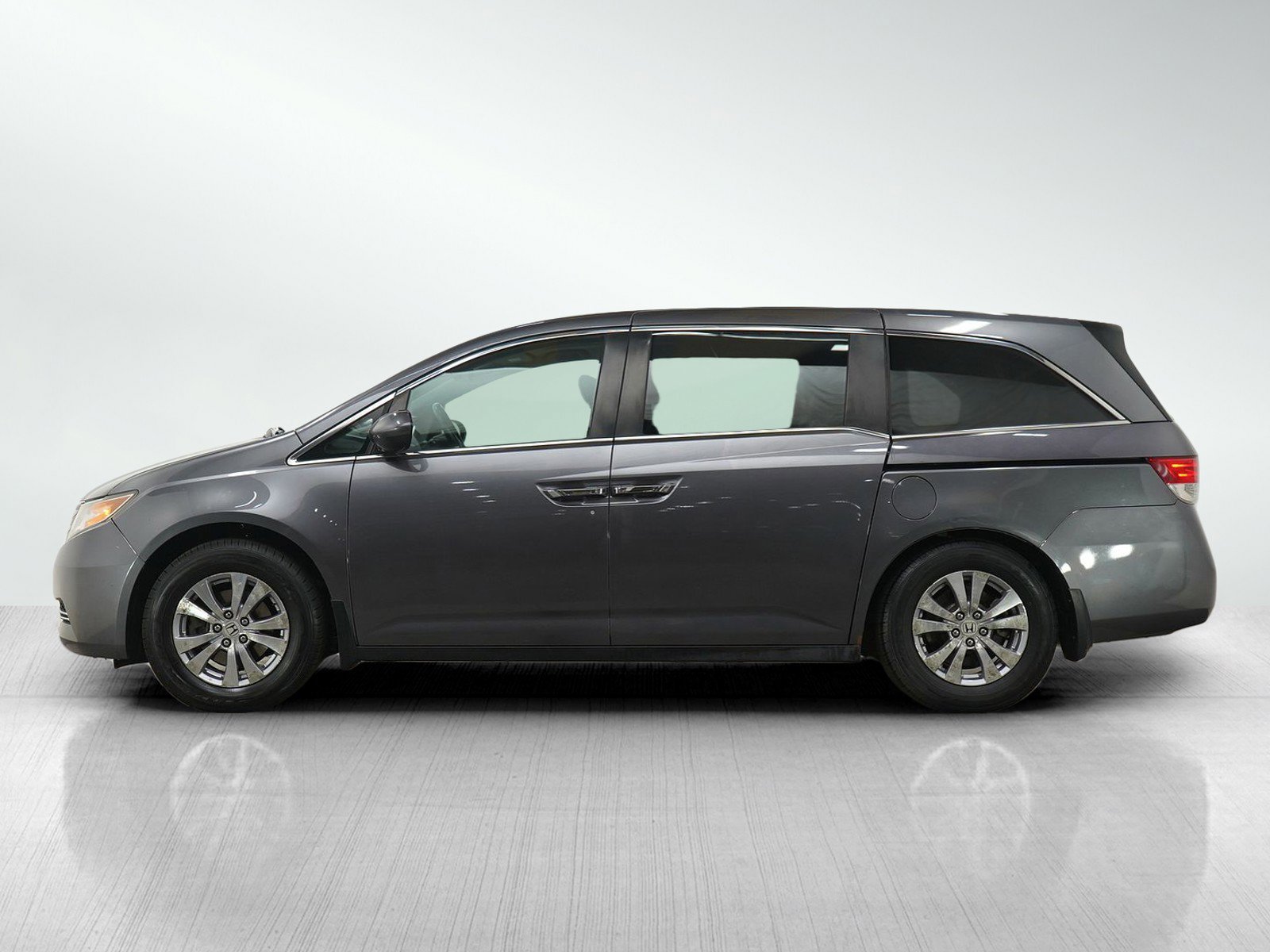 Used 2014 Honda Odyssey EX-L image 2