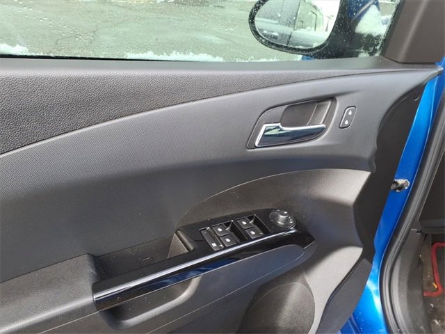 Used 2017 Chevrolet Sonic LT w/ Fun and Sun Package image 10