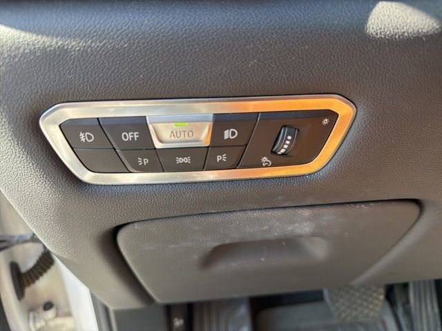 Used 2019 BMW X5 xDrive40i w/ Premium Package 2 AWD/4WD image 16