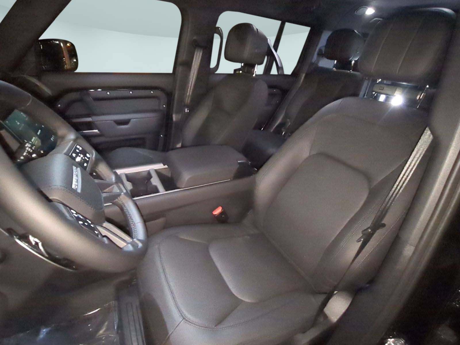 New 2026 Land Rover Defender 130 V8 AWD/4WD image 15