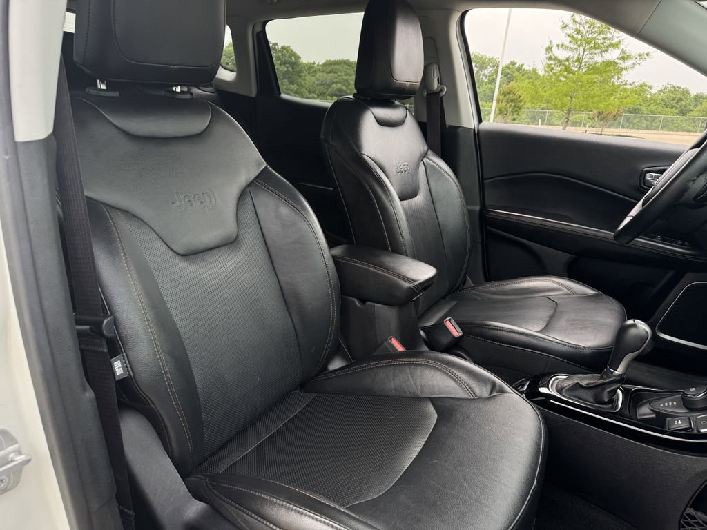 Used 2018 Jeep Compass Limited AWD/4WD image 27