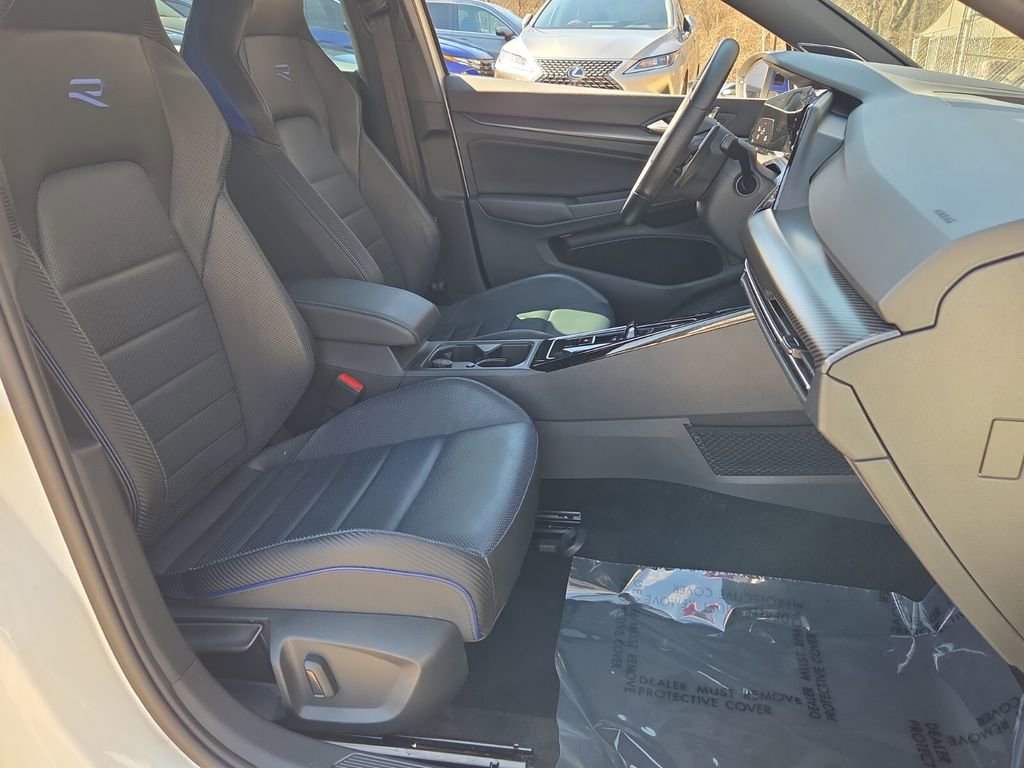 Used 2023 Volkswagen Golf 20th Anniversary Edition image 19