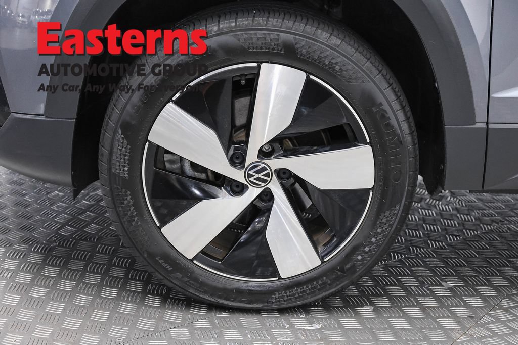 Used 2024 Volkswagen Taos S AWD/4WD image 32