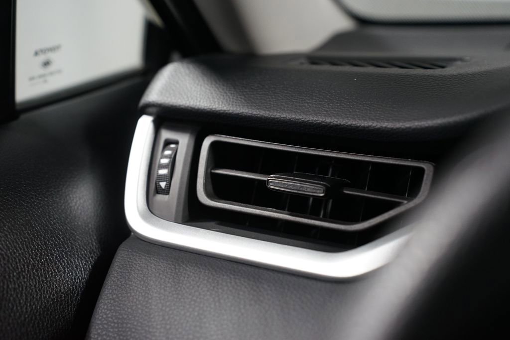 Certified 2025 Toyota RAV4 XLE AWD/4WD image 25
