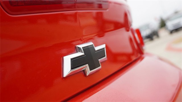 Used 2020 Chevrolet Camaro LT image 12