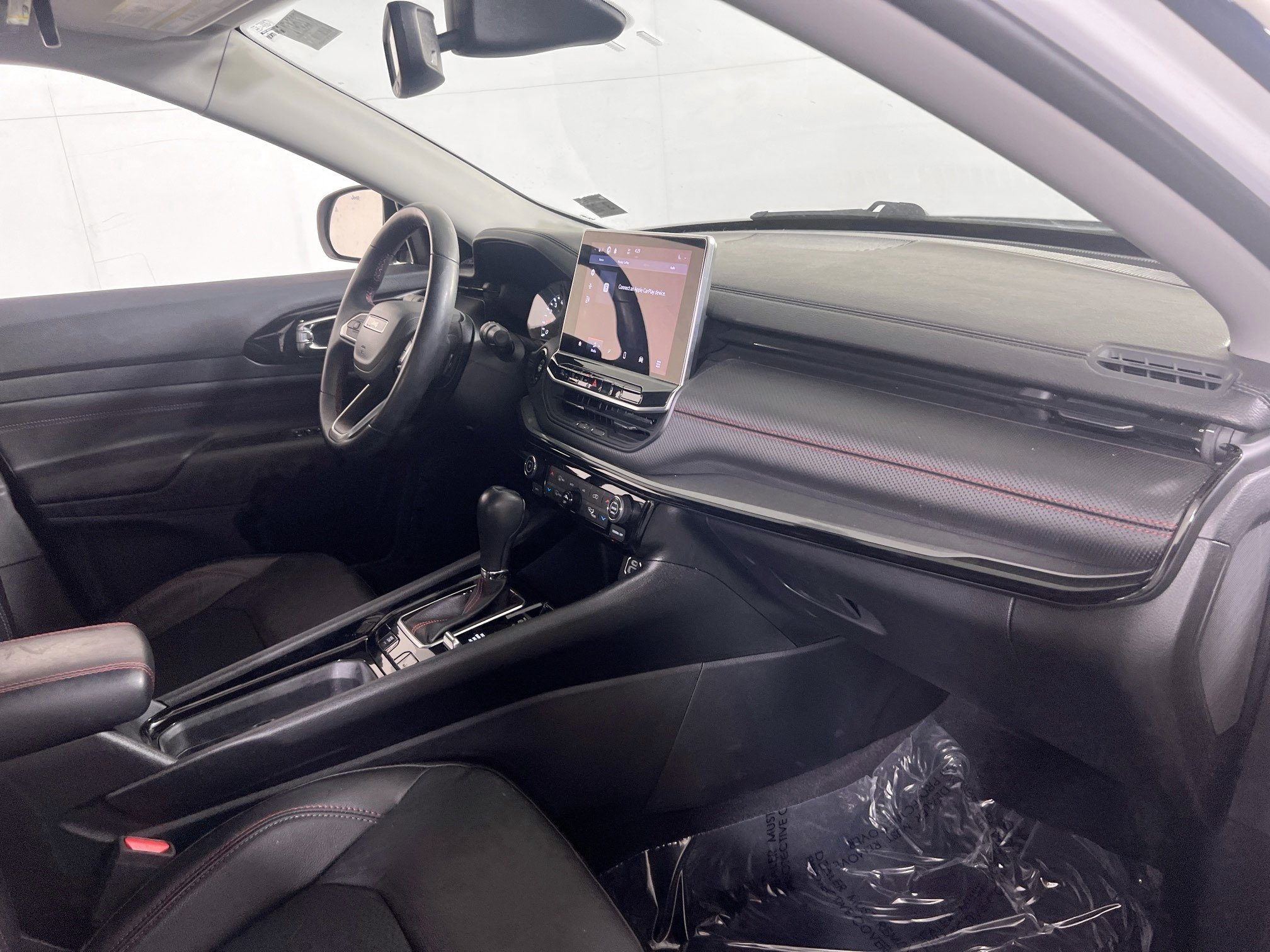 Used 2022 Jeep Compass Trailhawk w/ Trailhawk Convenience Group image 27