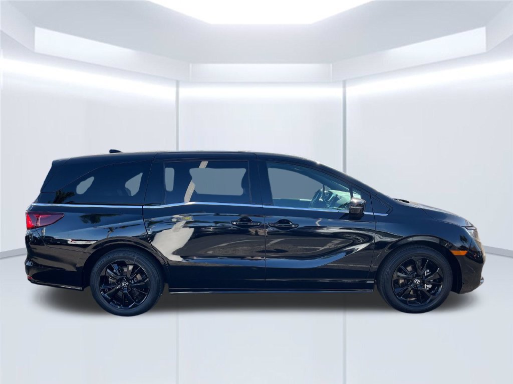 Used 2024 Honda Odyssey Sport image 6