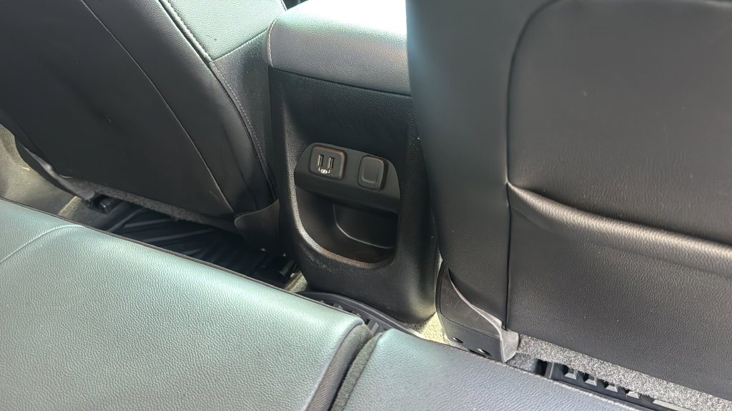 Used 2022 Chevrolet Colorado Z71 w/ Safety Package AWD/4WD image 21